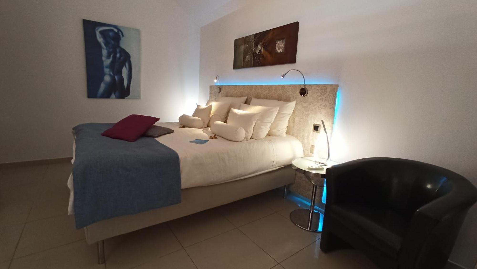 Birdcage Gay Men And Lifestyle (adults Only) 4* Playa del Ingles (Gran Canaria)