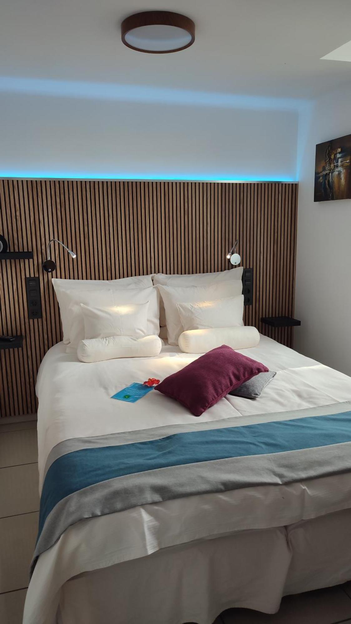Birdcage Gay Men Resort&lifestyle Resort 4*